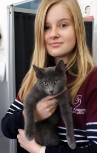 caitlin with kittens